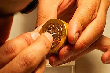 哈尔滨劳力士陀飞轮手表售后维修电话